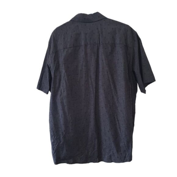 Claiborne Stretch Men's Button Down Charcoal Gray Patterned Short Sleeve Shirt - Picture 3 of 4